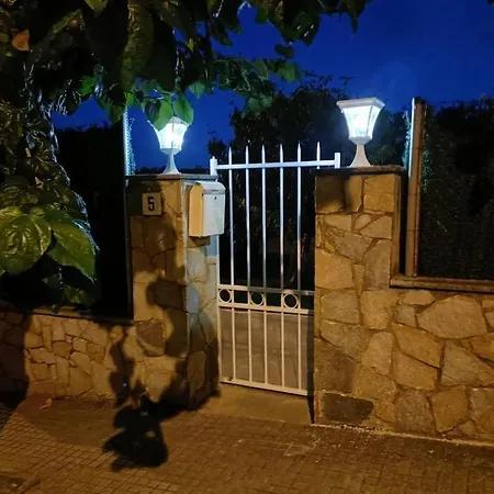 Casa Con Jardin Y Piscina Privada. Villa Santa Eulalia de Ronsaná Exterior photo